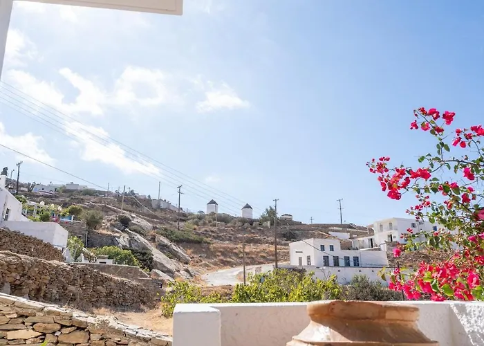 Lemon Garden Chora (Ios)